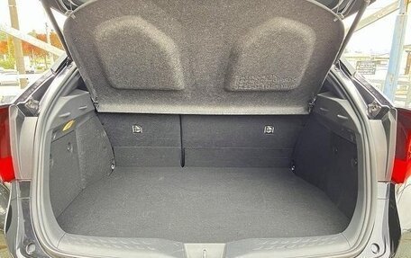 Toyota C-HR I рестайлинг, 2021 год, 1 743 000 рублей, 21 фотография