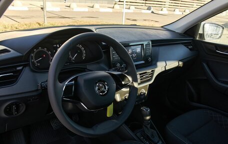 Skoda Rapid II, 2021 год, 2 050 000 рублей, 10 фотография