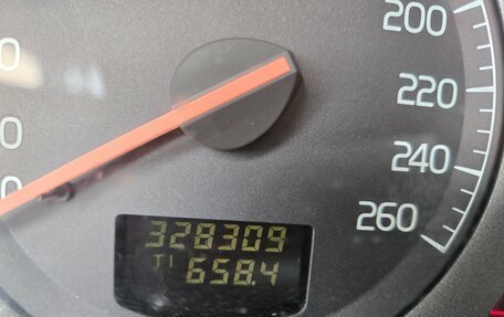 Volvo S80 II рестайлинг 2, 2001 год, 470 000 рублей, 6 фотография