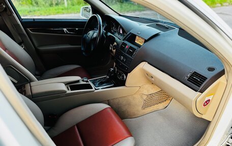 Mercedes-Benz C-Класс, 2010 год, 1 115 000 рублей, 24 фотография