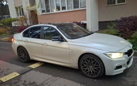 BMW 3 серия, 2013 год, 2 200 000 рублей, 13 фотография