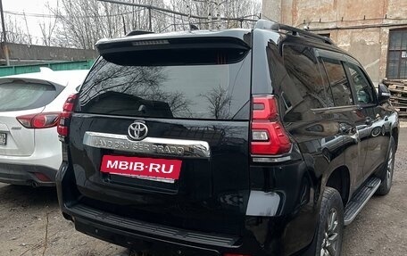 Toyota Land Cruiser Prado 150 рестайлинг 2, 2017 год, 4 200 000 рублей, 5 фотография