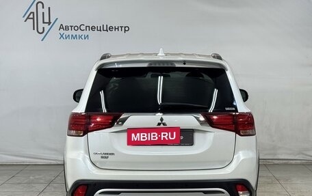 Mitsubishi Outlander III рестайлинг 3, 2021 год, 2 799 800 рублей, 12 фотография