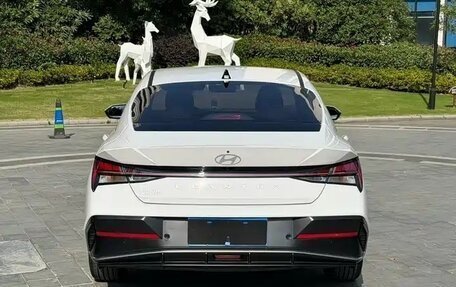 Hyundai Elantra, 2025 год, 2 100 000 рублей, 5 фотография