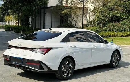 Hyundai Elantra, 2025 год, 2 100 000 рублей, 4 фотография