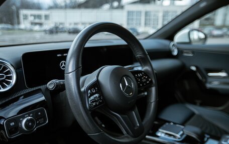 Mercedes-Benz A-Класс, 2019 год, 2 350 000 рублей, 12 фотография