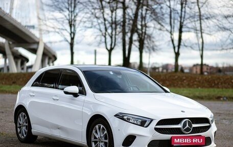 Mercedes-Benz A-Класс, 2019 год, 2 350 000 рублей, 5 фотография