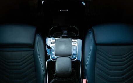 Mercedes-Benz A-Класс, 2019 год, 2 350 000 рублей, 21 фотография