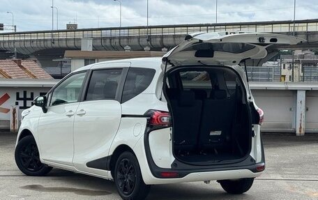 Toyota Sienta II, 2021 год, 935 027 рублей, 9 фотография