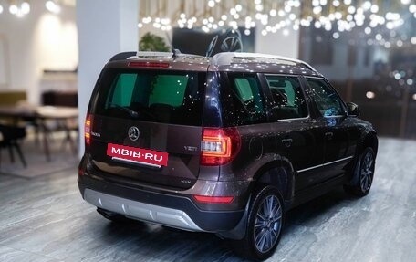 Skoda Yeti I рестайлинг, 2017 год, 1 600 000 рублей, 6 фотография