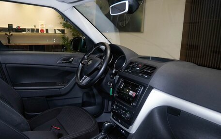 Skoda Yeti I рестайлинг, 2017 год, 1 600 000 рублей, 21 фотография