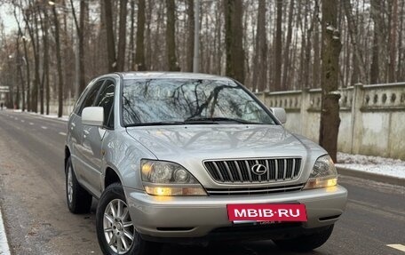 Lexus RX IV рестайлинг, 2000 год, 888 888 рублей, 3 фотография