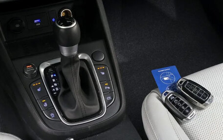 Hyundai Kona I, 2022 год, 1 405 000 рублей, 6 фотография