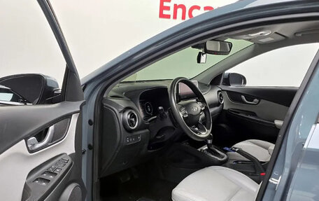 Hyundai Kona I, 2022 год, 1 405 000 рублей, 8 фотография