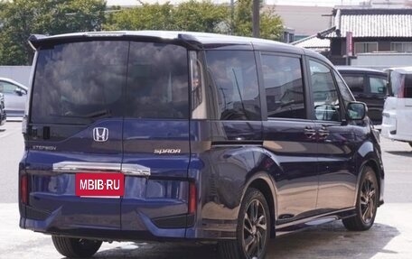 Honda Stepwgn IV, 2021 год, 2 090 000 рублей, 5 фотография