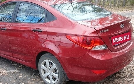 Hyundai Solaris II рестайлинг, 2012 год, 690 000 рублей, 5 фотография