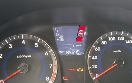 Hyundai Solaris II рестайлинг, 2012 год, 690 000 рублей, 11 фотография