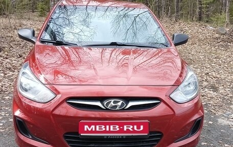 Hyundai Solaris II рестайлинг, 2012 год, 690 000 рублей, 8 фотография