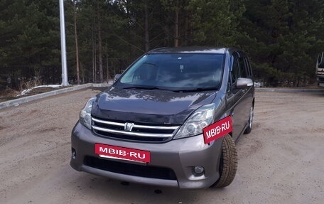 Toyota ISis I, 2009 год, 1 190 000 рублей, 4 фотография