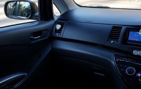 Toyota ISis I, 2009 год, 1 190 000 рублей, 13 фотография