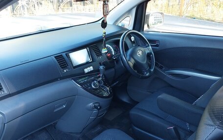 Toyota ISis I, 2009 год, 1 190 000 рублей, 15 фотография