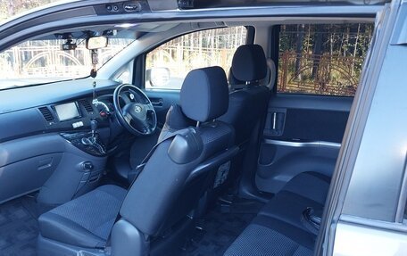 Toyota ISis I, 2009 год, 1 190 000 рублей, 16 фотография