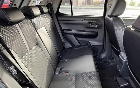 Daihatsu Rocky, 2021 год, 1 290 000 рублей, 12 фотография