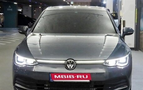 Volkswagen Golf VIII, 2022 год, 2 079 000 рублей, 2 фотография