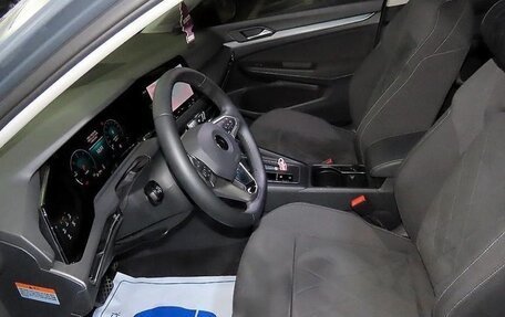 Volkswagen Golf VIII, 2022 год, 2 079 000 рублей, 6 фотография