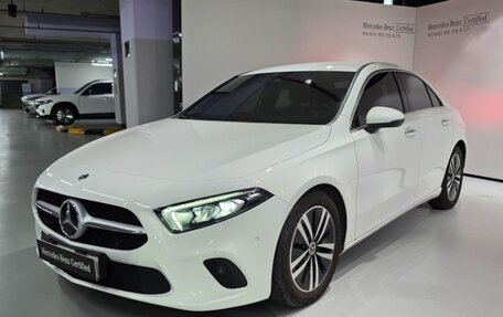 Mercedes-Benz A-Класс, 2022 год, 2 397 000 рублей, 2 фотография