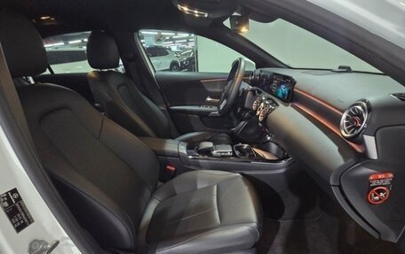 Mercedes-Benz A-Класс, 2022 год, 2 397 000 рублей, 9 фотография