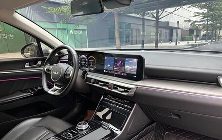 KIA K5, 2022 год, 1 830 000 рублей, 13 фотография