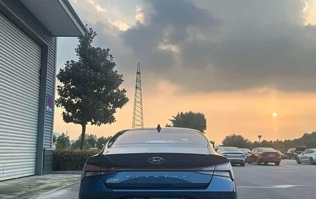 Hyundai Elantra, 2022 год, 1 230 000 рублей, 6 фотография