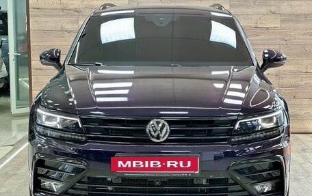 Volkswagen Tiguan II, 2019 год, 2 850 000 рублей, 2 фотография