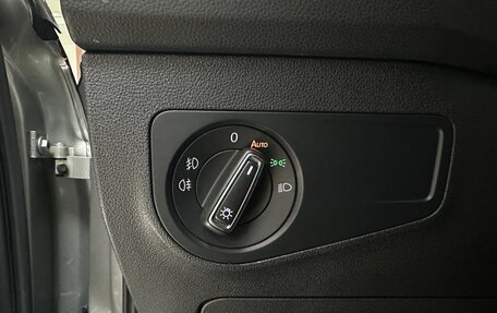 Volkswagen Tiguan II, 2019 год, 2 850 000 рублей, 32 фотография