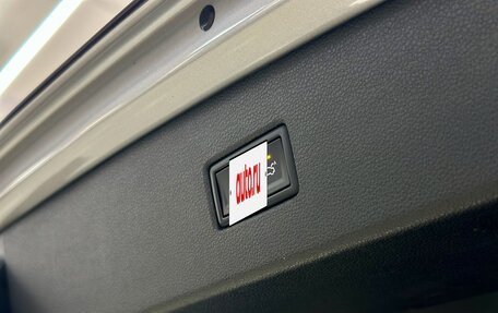 Volkswagen Tiguan II, 2019 год, 2 850 000 рублей, 23 фотография