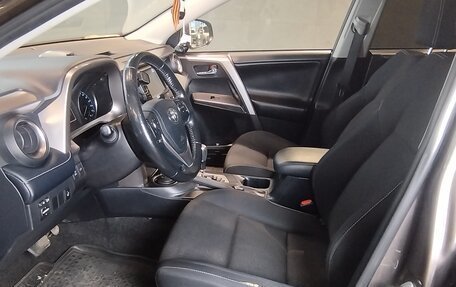 Toyota RAV4, 2019 год, 2 300 000 рублей, 7 фотография