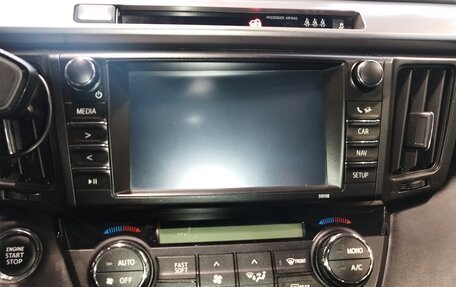 Toyota RAV4, 2019 год, 2 300 000 рублей, 12 фотография