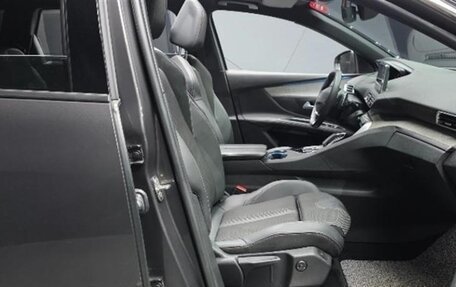 Peugeot 5008 II, 2022 год, 1 879 000 рублей, 11 фотография