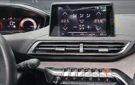 Peugeot 5008 II, 2022 год, 1 879 000 рублей, 15 фотография