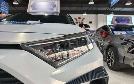 Toyota RAV4, 2022 год, 2 530 000 рублей, 5 фотография