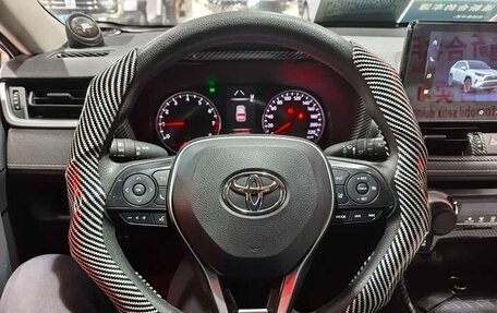 Toyota RAV4, 2022 год, 2 530 000 рублей, 17 фотография