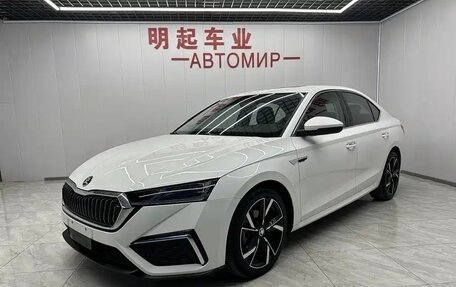 Skoda Octavia IV, 2022 год, 2 117 000 рублей, 1 фотография