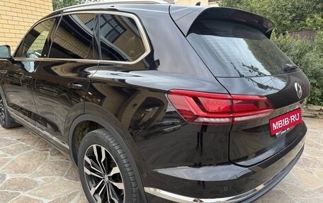 Volkswagen Touareg III, 2019 год, 5 500 000 рублей, 3 фотография