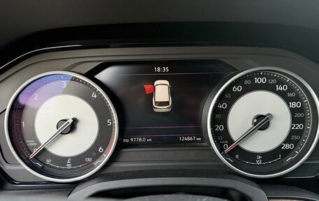 Volkswagen Touareg III, 2019 год, 5 500 000 рублей, 5 фотография