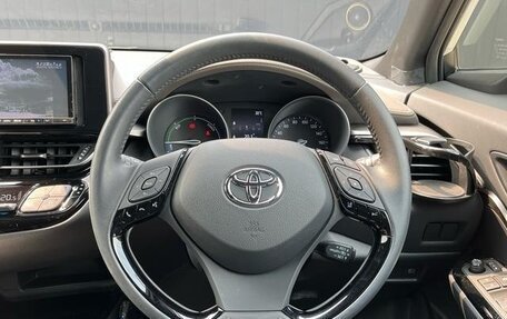 Toyota C-HR I рестайлинг, 2022 год, 1 969 000 рублей, 14 фотография