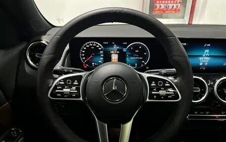 Mercedes-Benz GLB, 2021 год, 2 100 069 рублей, 14 фотография