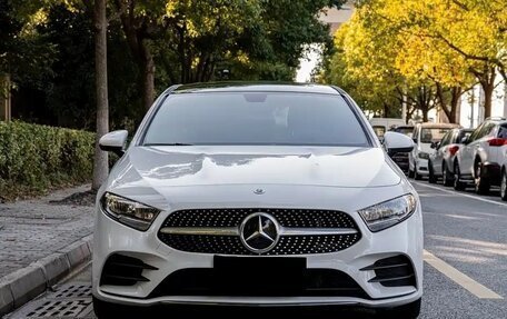 Mercedes-Benz A-Класс, 2021 год, 2 142 000 рублей, 2 фотография