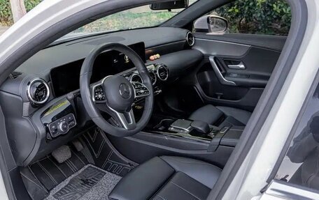 Mercedes-Benz A-Класс, 2021 год, 2 142 000 рублей, 8 фотография