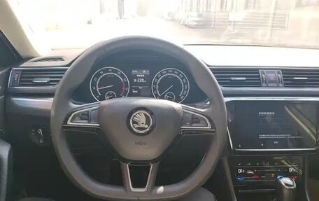 Skoda Superb III рестайлинг, 2021 год, 1 730 000 рублей, 10 фотография